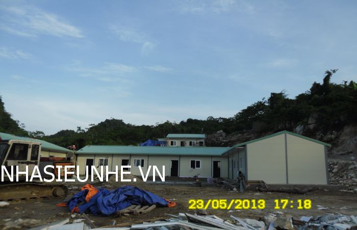 nh&agrave; lắp gh&eacute;p